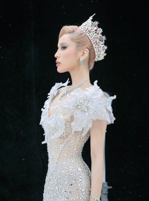 Top 30 Miss Universe 2024 từng công khai hẹn hò một doanh nhân. Ít năm qua, Kỳ Duyên kín tiếng hơn về chuyện tình cảm. Ảnh: FB Kỳ Duyên.