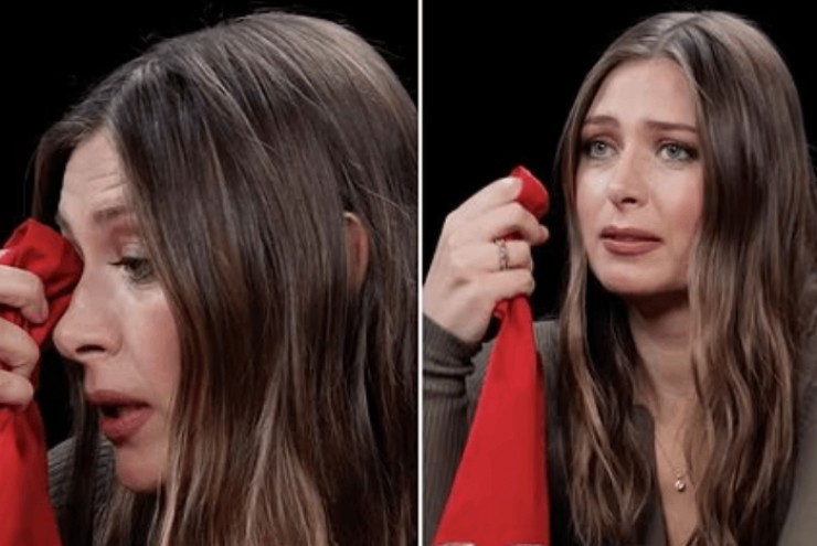 Sharapova đòi "chửi thề" khi gặp khó, nói về tiếng hét "đinh tai nhức óc"