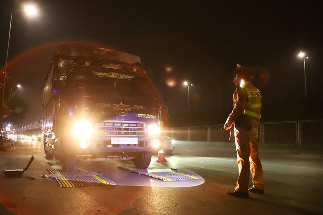 Thiếu tướng Đỗ Thanh Bình - Cục trưởng Cục CSGT (Bộ Công an) công khai số điện thoại nhằm tiếp nhận các thông tin phản ánh về trật tự, an toàn giao thông.