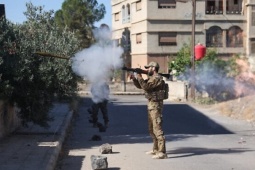 Thế giới - Quân đội Syria rút khỏi thành trì của người Druze sau khi Israel không kích ngày thứ ba