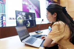 Bên trong trung tâm chỉ huy CSGT: Camera AI tự ' bắt lỗi ' , gửi thông báo sau 2 tiếng
