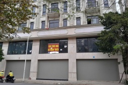 Shophouse, liền kề triệu USD đóng cửa im lìm, không khách thuê, nguồn cung mới vẫn tăng mạnh