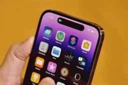 iPhone có màu Deep Purple vẫn hot, trang bị xịn hời hơn iPhone 16 Pro Max