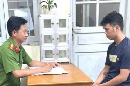 Bắt giam nam thanh niên dùng sắt đánh phụ nữ đi đường để cướp tài sản