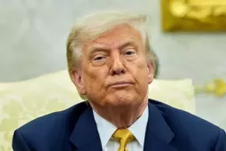 Điều khiến Tổng thống Mỹ Trump dịu giọng với Trung Quốc