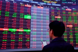 Kinh tế 24h: VN-Index cách mốc 1.500 chưa tới 7 điểm - Kẻ cười, người khóc