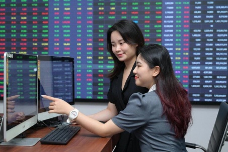Kinh tế 24h: Thị trường chứng khoán Việt Nam sắp được nâng hạng?