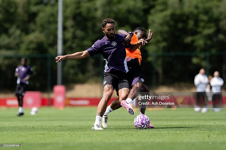 MU chuyển nhượng chậm chạp, fan mong ngóng Cunha ra mắt đấu Leeds Utd - 3