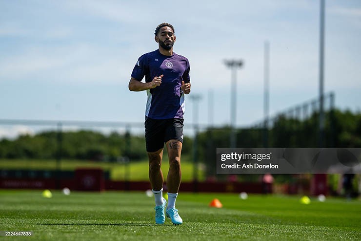 MU chuyển nhượng chậm chạp, fan mong ngóng Cunha ra mắt đấu Leeds Utd - 12