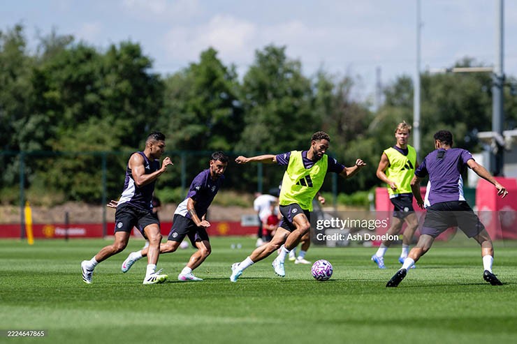 MU đang tập luyện thêm mảng miếng, chuẩn bị cho mùa giải mới