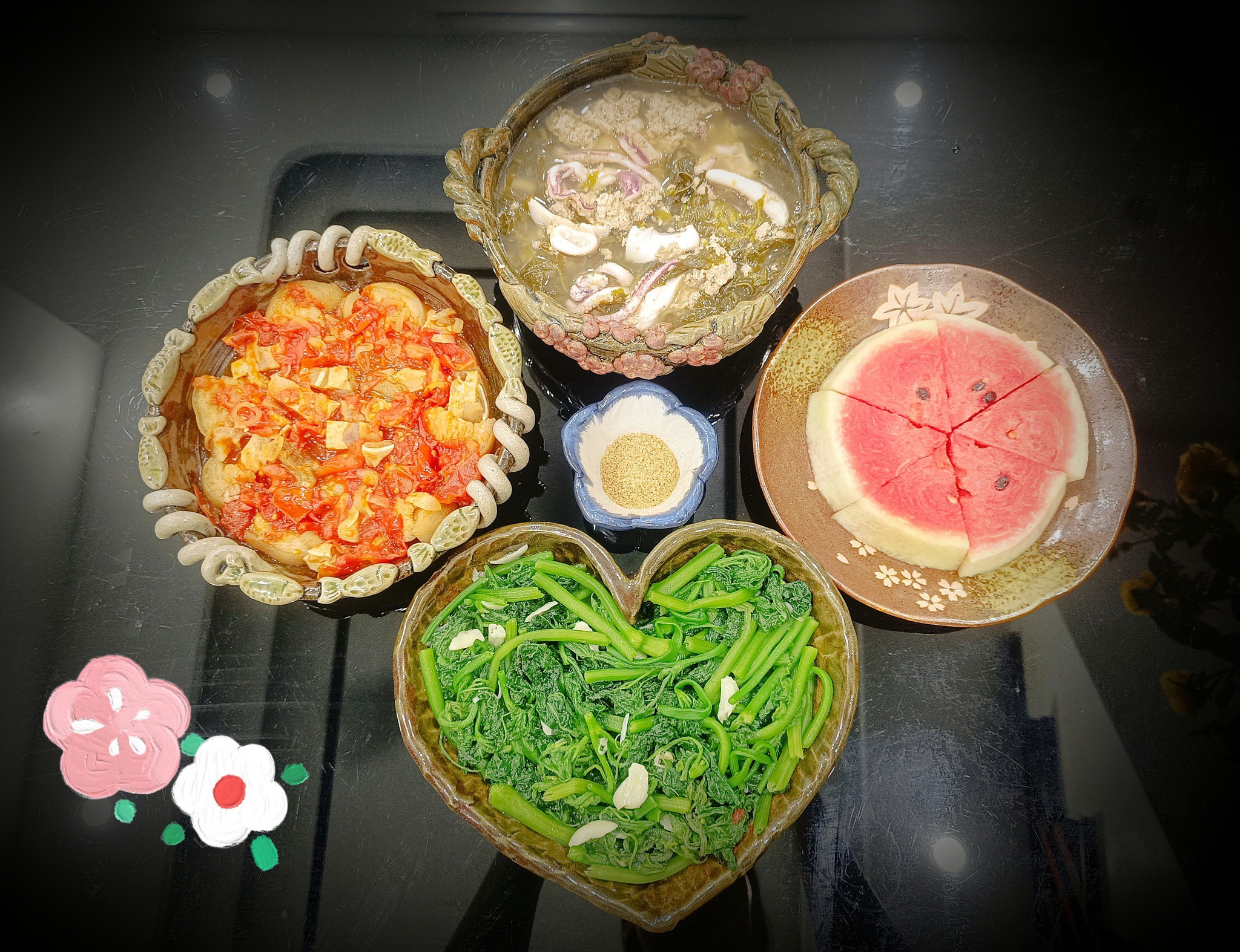 Canh mực vông vang - Rau bí xào tỏi - Thịt đậu sốt cà chua - Dưa hấu