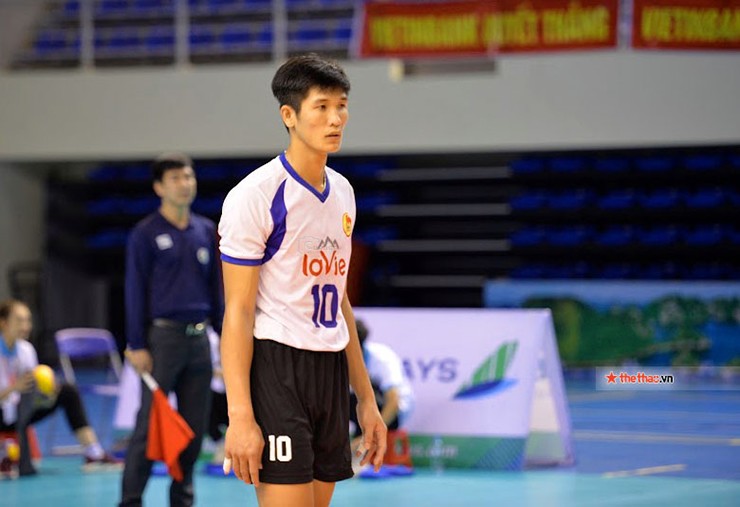 Quốc Dư thi đấu ấn tượng trước Campuchia