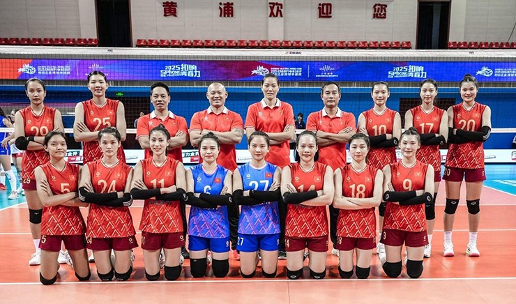 ĐT bóng chuyền nữ Việt Nam vào bán kết giải Thượng Hải, thắng ấn tượng đội trẻ Canada - 1