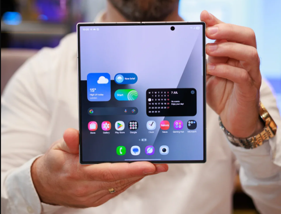 Galaxy Z Fold 7.