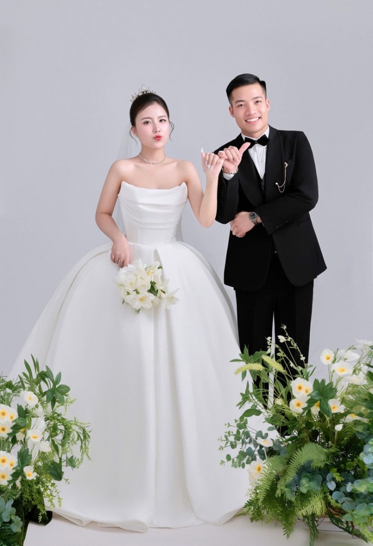 Cặp đôi bén duyên trong thời gian Thọ về Việt Nam đón Tết 