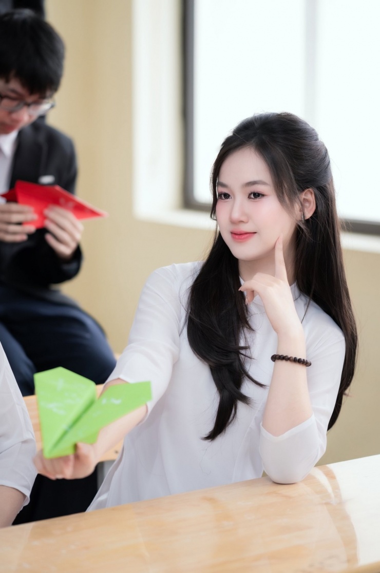 Ba thủ khoa THPT toàn quốc được khen tài sắc vẹn toàn - 3
