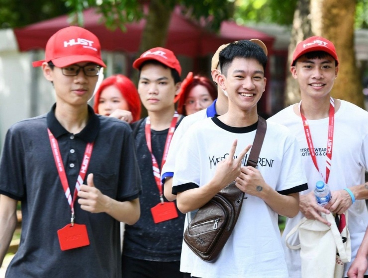 Đại học Bách khoa Hà Nội dự báo điểm trúng tuyển 65 ngành đào tạo, cao nhất 28 điểm - 4