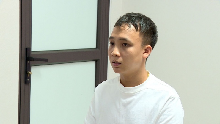 Đối tượng Vương Hữu Doanh làm việc tại cơ quan Công an. Ảnh: CACC.
