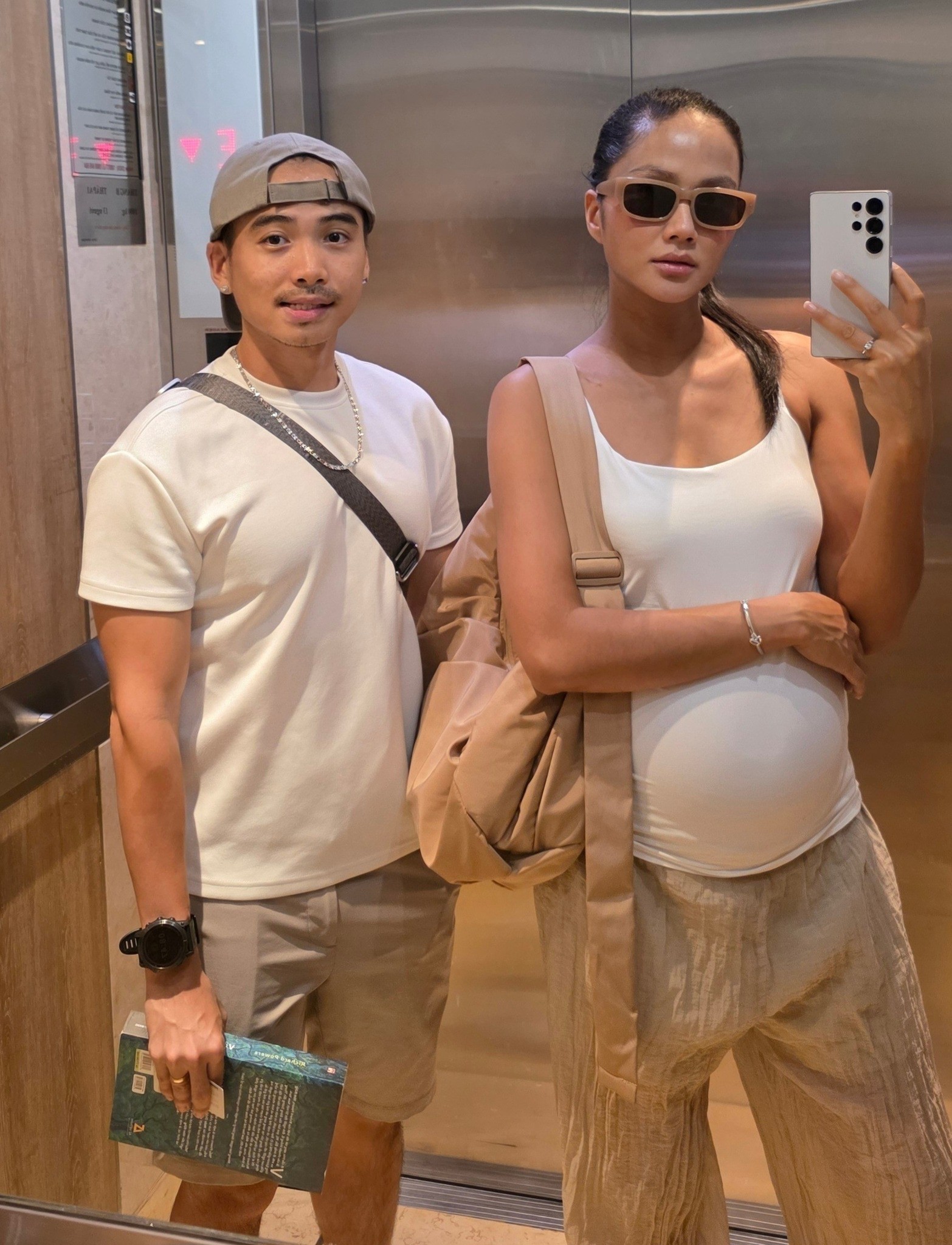 Bức ảnh selfie &#39;gây sốt&#39; của H&#39;Hen Niê - 2