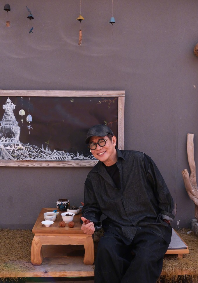 Lý Liên Kiệt du lịch hồi tháng 5. Ảnh: Sohu