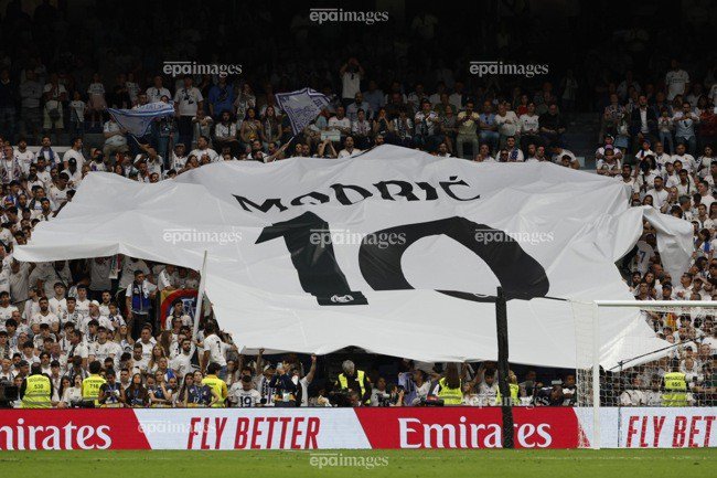 Người yêu bóng đá mong mỏi ngôi sao Luka Modric tiếp tục chứng tỏ giá trị ở Ý. Ảnh: EPA