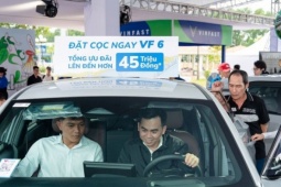 Chưa chính thức hạn chế xe xăng, xe điện đã  ' lên ngôi '  trong tháng 6?