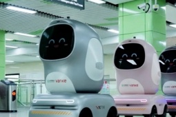 Robot giao hàng Trung Quốc tự động đi tàu điện ngầm