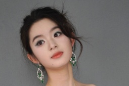 Weibo cấm 81 tài khoản sau vụ Hoàng Dương Điền Điềm