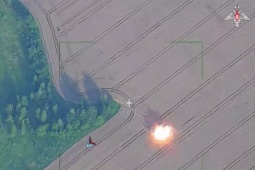 Tên lửa Iskander, phi cơ Geran tập kích trận địa UAV Ukraine