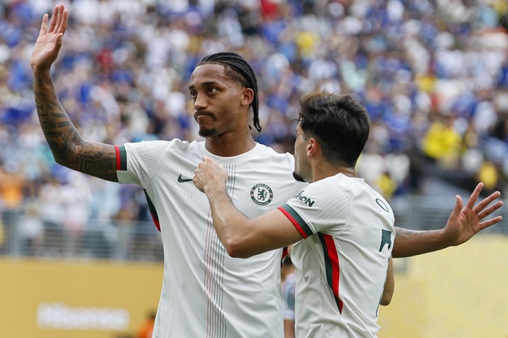 Chelsea đang có kỳ chuyển nhượng thành công với những ngôi sao như Joao Pedro