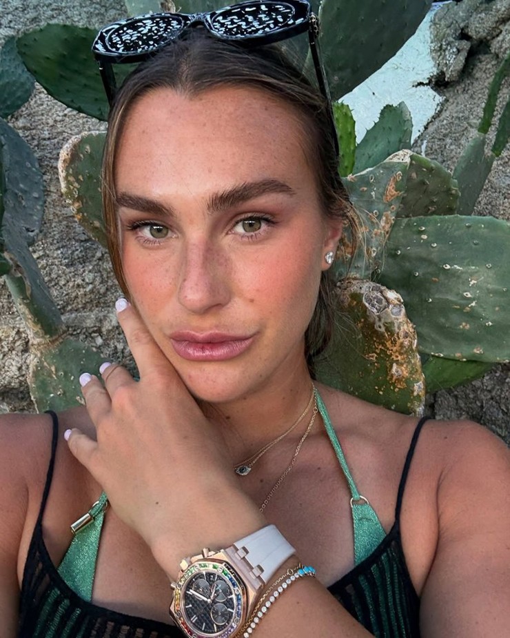 Sabalenka thư giãn sau thất bại tại&nbsp;Wimbledon 2025