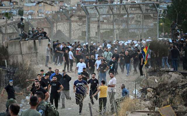 Người Druze ở Israel biểu tình phản đối bạo lực sắc tộc ở phía kia bên kia biên giới. Ảnh: Flash90.