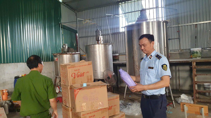 Ông chủ sản xuất hàng giả nhãn hiệu D-nee, Hygiene, Tauau tại Hưng Yên là ai? - 3