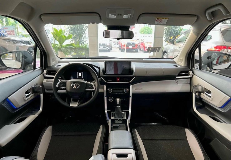 Soi chi tiết các phiên bản Toyota Veloz Cross 2025, giá từ 658 triệu đồng - 11