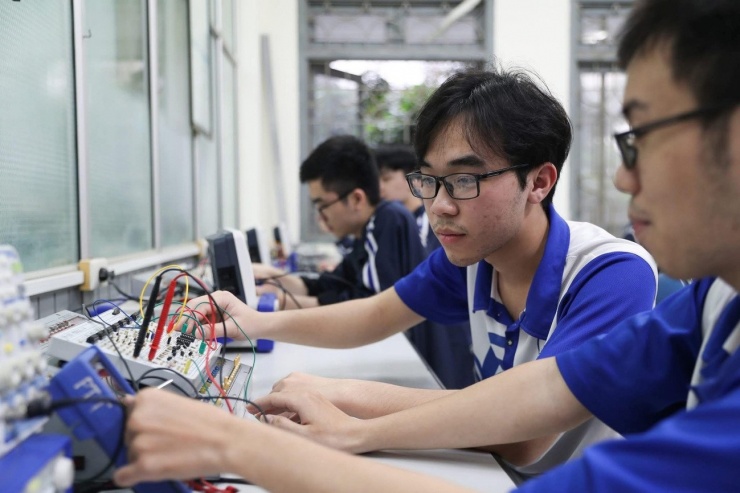 Năm nay, ĐH Quốc gia Hà Nội tuyển sinh hơn 20.000 chỉ tiêu đại học chính quy.