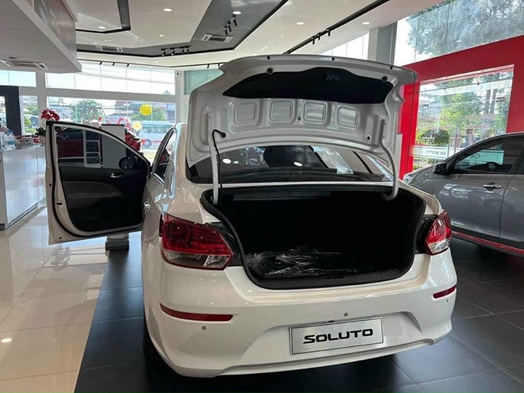 Giá xe KIA Soluto tháng 7/2025, xe hạng B từ 386 triệu đồng - 12