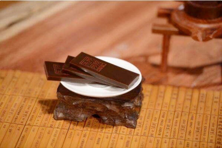 16 tuổi làm công nhân, nay kiếm hàng nghìn tỷ nhờ đưa “cống phẩm cổ đại” tái xuất thị trường - 1