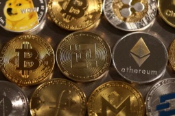 Ông Trump "bật đèn xanh", tiền số tăng dựng đứng, Bitcoin sẽ lên mốc bao nhiêu?