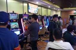 Vụ đánh bạc 107 triệu USD tại khách sạn Pullman: Yêu cầu 4 bị can bỏ trốn ra đầu thú