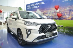 Toyota Veloz Cross giảm giá từ 64 - 70 triệu đồng trong tháng này