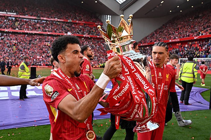 Liverpool có thể bán Diaz và đổi Nunez lấy Isak