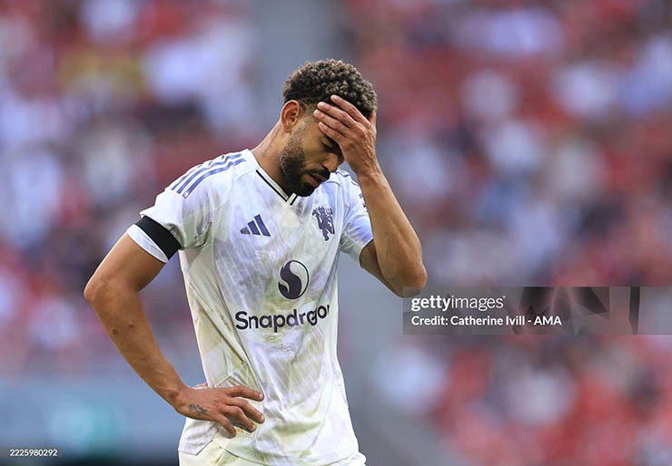 Tân binh Matheus Cunha thi đấu nỗ lực trước Leeds, ghi điểm ngày ra mắt MU - 7