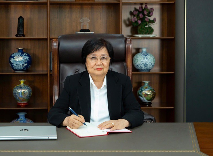 Bà Phạm Bích Ngà bị Tập đoàn Giáo dục EQuest và 2 công ty thành viên&nbsp;tố chiếm đoạt cả trăm tỷ đồng