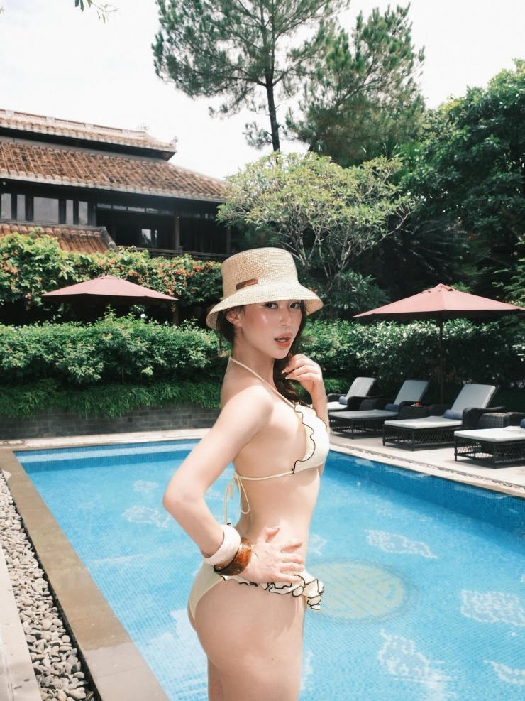 Không đi theo con đường nghệ thuật, Sun HT tập trung phát triển sự nghiệp kinh doanh và gặt hái được thành công nhất định.