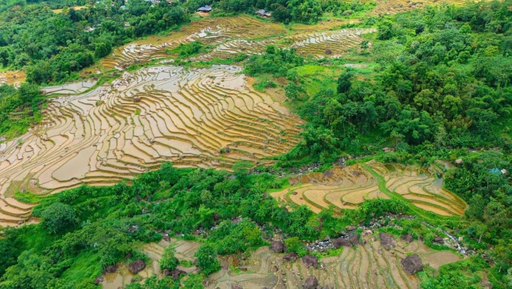 Ruộng bậc thang Pù Luông mùa nước đổ đẹp nao lòng - 14
