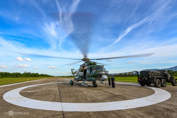 Trực thăng ghép đội hình bay phục vụ đại lễ 80 năm Quốc khánh - 1