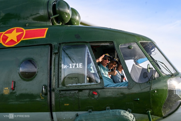 Trực thăng ghép đội hình bay phục vụ đại lễ 80 năm Quốc khánh - 2