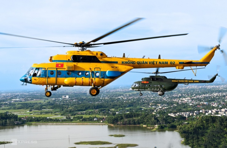 Trực thăng ghép đội hình bay phục vụ đại lễ 80 năm Quốc khánh - 6