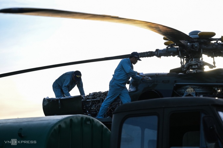 Trực thăng ghép đội hình bay phục vụ đại lễ 80 năm Quốc khánh - 8