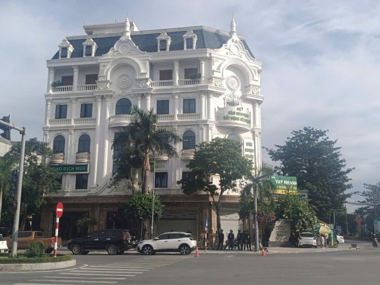Ngôi nhà cũng là Công ty Đạt -Y do Ý "ẻng" đứng tên. Ảnh: CTV